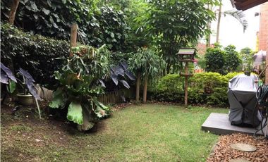 Casa REMODELADA en venta en El Poblado, La Concha
