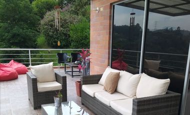Casa en venta en La Estrella sector La Tablaza