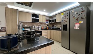 VENTA DE HERMOSA CASA REMODELADA BARRIO CORALES PEREIRA