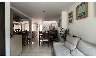 VENTA DE HERMOSA CASA REMODELADA BARRIO CORALES PEREIRA