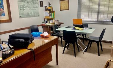 Oficina en venta en Medellín sector Laureles