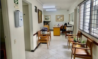 Oficina en venta en Medellín sector Laureles