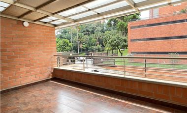 Apartamento en Arriendo La Tomatera Medellín