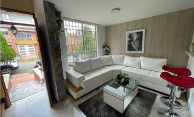 VENTA DE AMPLIA CASA EN ITAGUI - SECTOR SURAMERICA