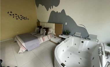 VENTA DE AMPLIA CASA EN ITAGUI - SECTOR SURAMERICA