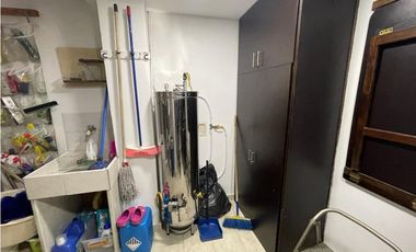 VENTA DE AMPLIA CASA EN ITAGUI - SECTOR SURAMERICA