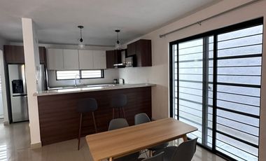 CASA EN RENTA ALTABRISA PREMIER APODACA