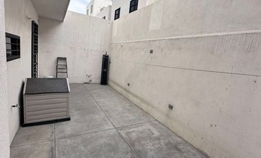 CASA EN RENTA ALTABRISA PREMIER APODACA