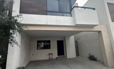 CASA EN RENTA ALTABRISA PREMIER APODACA