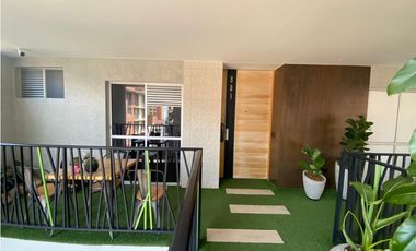 Apartamento en venta en Laureles sector Santa Teresita
