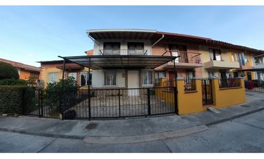 VENTA CASA 102 mts2 LA CEJA SECTOR LA ALDEA - D