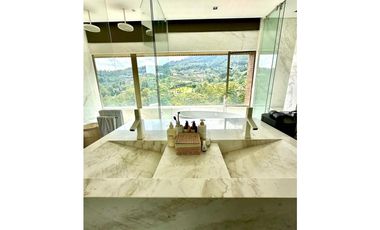 Vendo exclusivo y lujoso apartamento en La cola del Zorro el Poblado