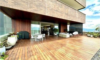 Vendo exclusivo y lujoso apartamento en La cola del Zorro el Poblado