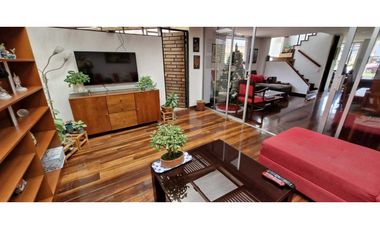 Hermosa casa esquinera para venta en Chía