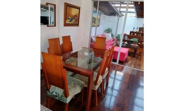 Hermosa casa esquinera para venta en Chía