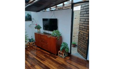 Hermosa casa esquinera para venta en Chía