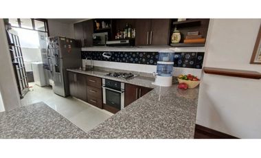Hermosa casa esquinera para venta en Chía