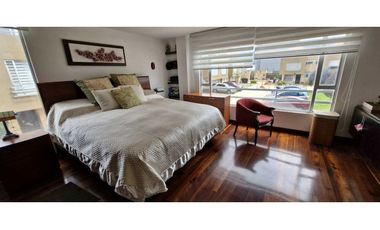 Hermosa casa esquinera para venta en Chía
