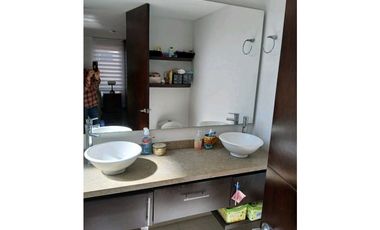 Hermosa casa esquinera para venta en Chía