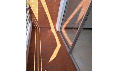 Apartamento en conjunto cerrado en venta Barrio El Refugio Cali Valle