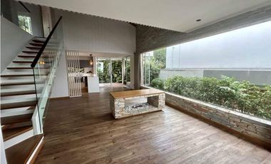 Casa para la Venta en El Retiro Antioquia