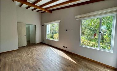 Casa para la Venta en El Retiro Antioquia