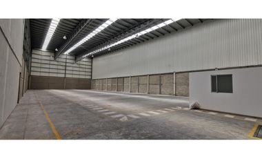 Vendo Bodega Autopista Medellín 1.500 M2