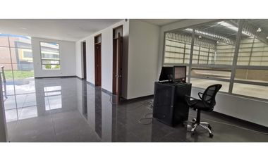 Vendo Bodega Autopista Medellín 1.500 M2