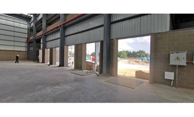 Arrendamiento de Bodegas Logísticas Auto Medellín 5012 M2