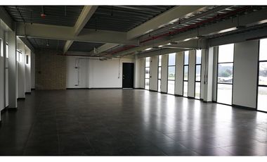 Arrendamiento de Bodegas Logísticas Auto Medellín 5012 M2