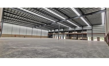 Arrendamiento de Bodegas Logísticas Auto Medellín 5012 M2