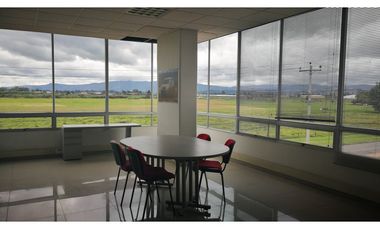 Arriendo Edificio en la Autopista Medellín
