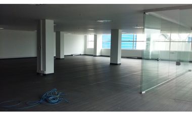 Arrienda Oficinas Autopista Medellín 1066 M2