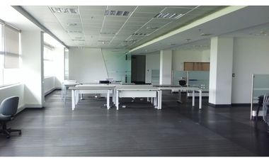 Arrienda Oficinas Autopista Medellín 1066 M2