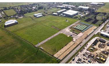 Vende Lote 5.325 M2 En Parque Industrial