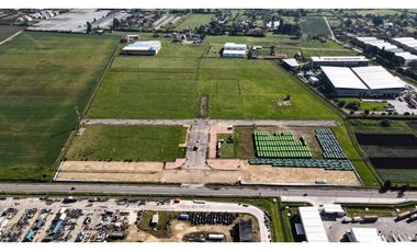 Vende Lote 5.325 M2 En Parque Industrial