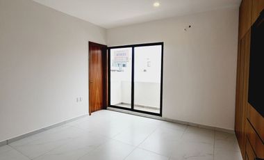 Casa en VENTA con recamara en planta baja Fracc LOMAS DE LA RIOJA