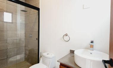 Casa en VENTA con recamara en planta baja Fracc LOMAS DE LA RIOJA