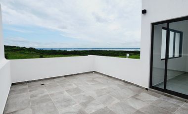 Casa en VENTA con recamara en planta baja Fracc LOMAS DE LA RIOJA