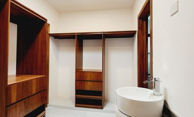 Casa en VENTA con recamara en planta baja Fracc LOMAS DE LA RIOJA