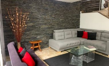 Casa en Arriendo Loma Los González Medellín