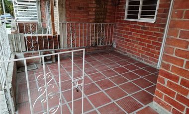 Casa de dos pisos en venta Santa Elena El Cerrito Valle Colombia