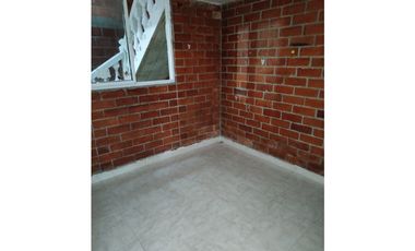 Casa de dos pisos en venta Santa Elena El Cerrito Valle Colombia