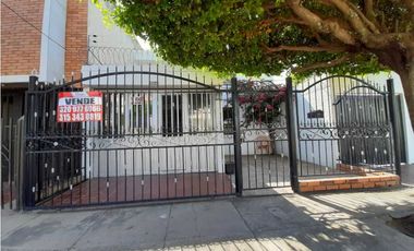 SE VENDE CASA BARRIO ARIZONA
