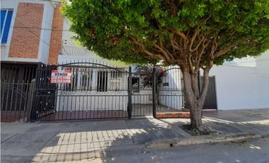 SE VENDE CASA BARRIO ARIZONA