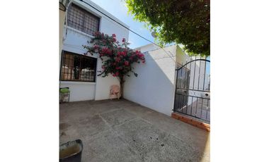 SE VENDE CASA BARRIO ARIZONA