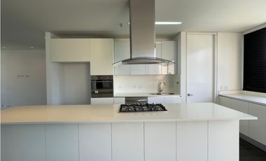 Apartamento en Arriendo Los Balsos Medellín