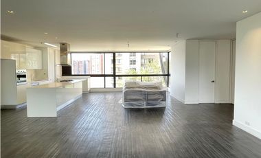 Apartamento en Arriendo Los Balsos Medellín