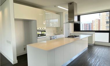 Apartamento en Arriendo Los Balsos Medellín
