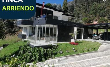 Finca en arriendo- Envigado- Alto de las Palmas